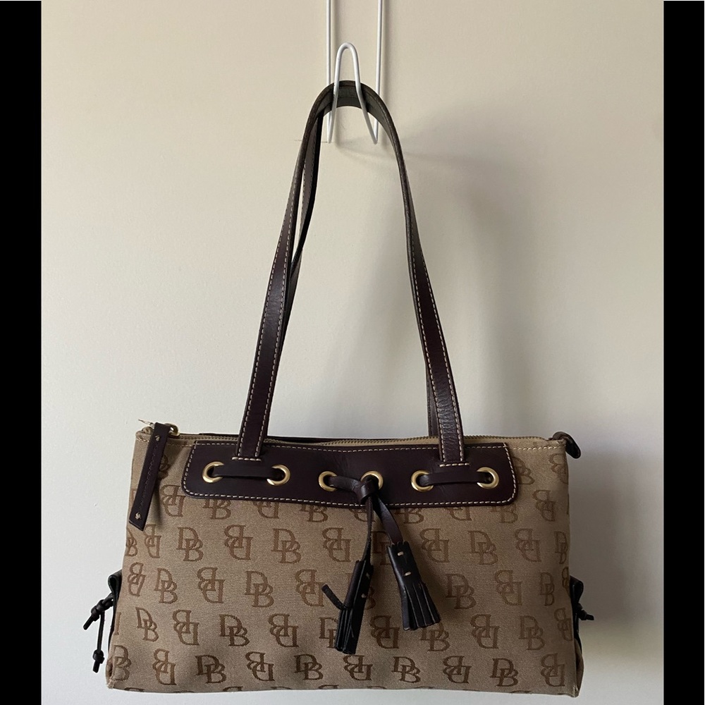 Dooney & Bourke purse